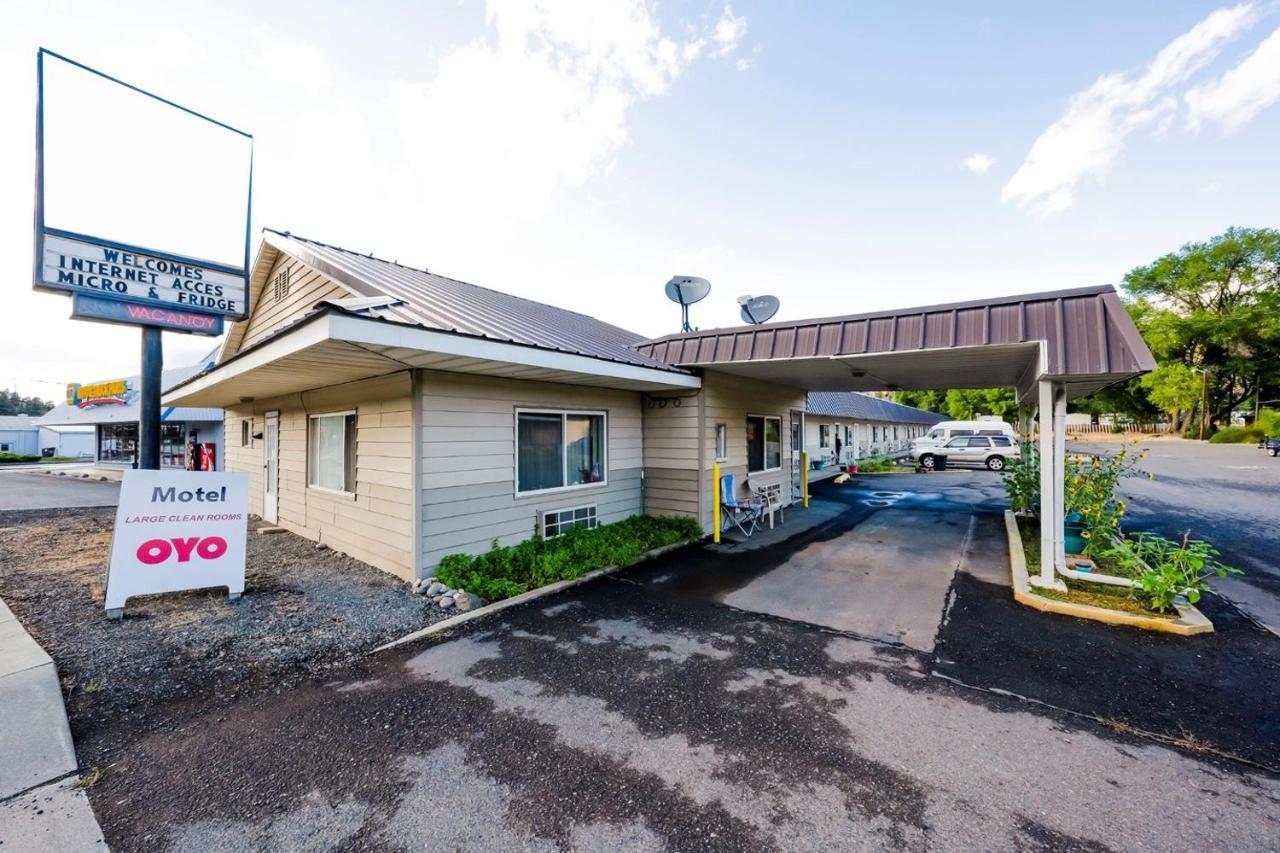 Oyo Riverside Inn John Day Or Экстерьер фото