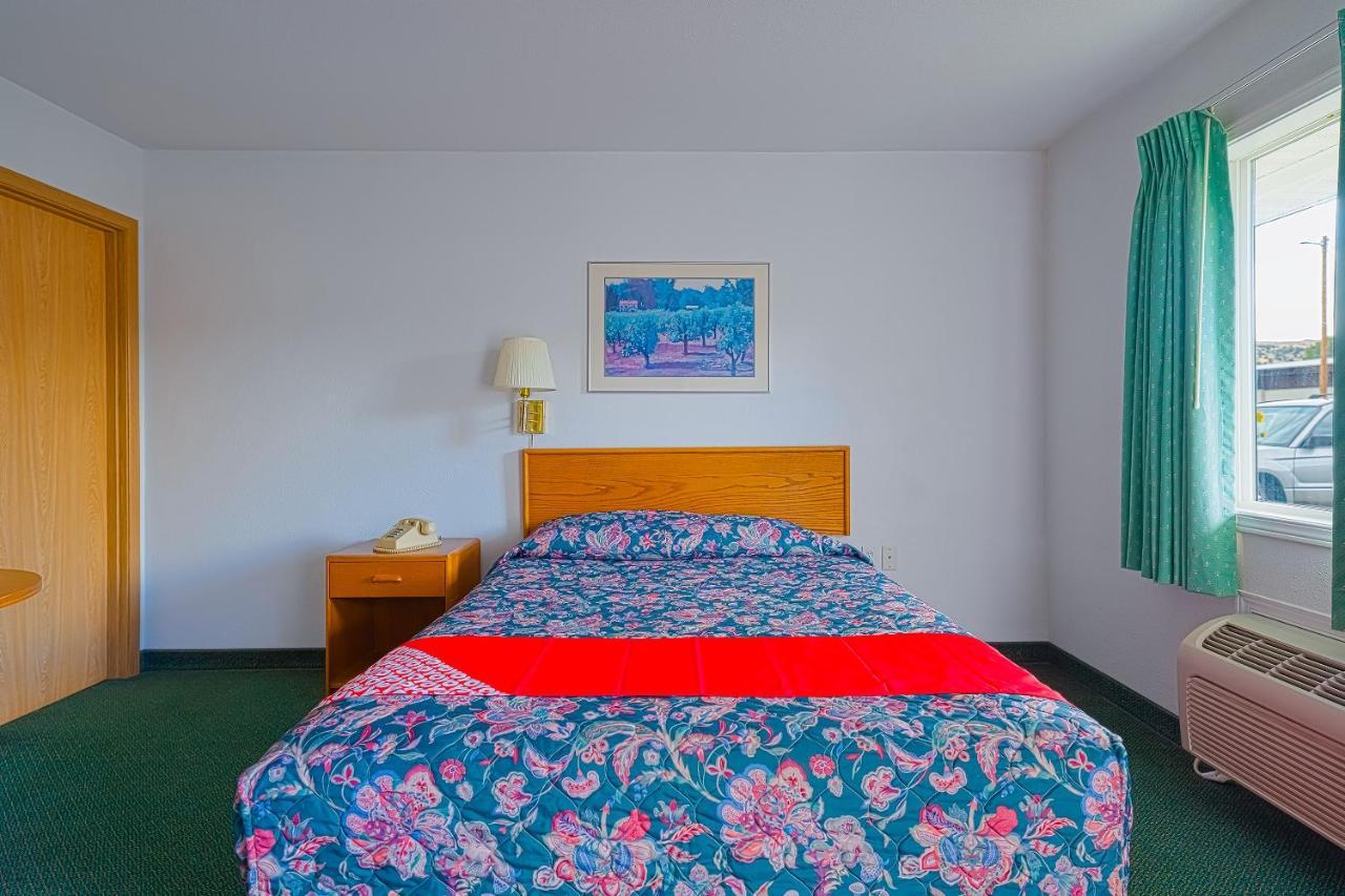 Oyo Riverside Inn John Day Or Экстерьер фото